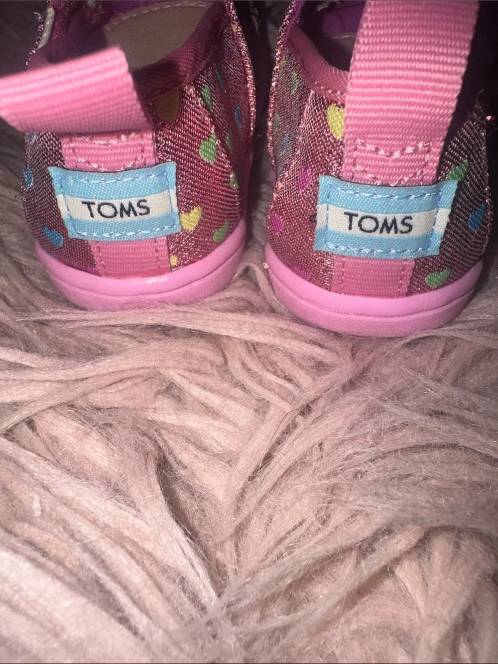 Toms nwot glittery